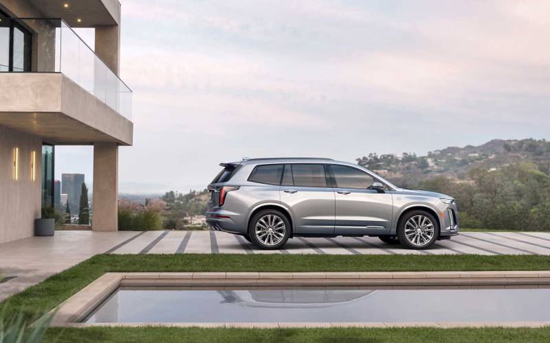 Comparison Cadillac XT6 Sport 2020 vs Buick Enclave Avenir 2019 SUV Drive